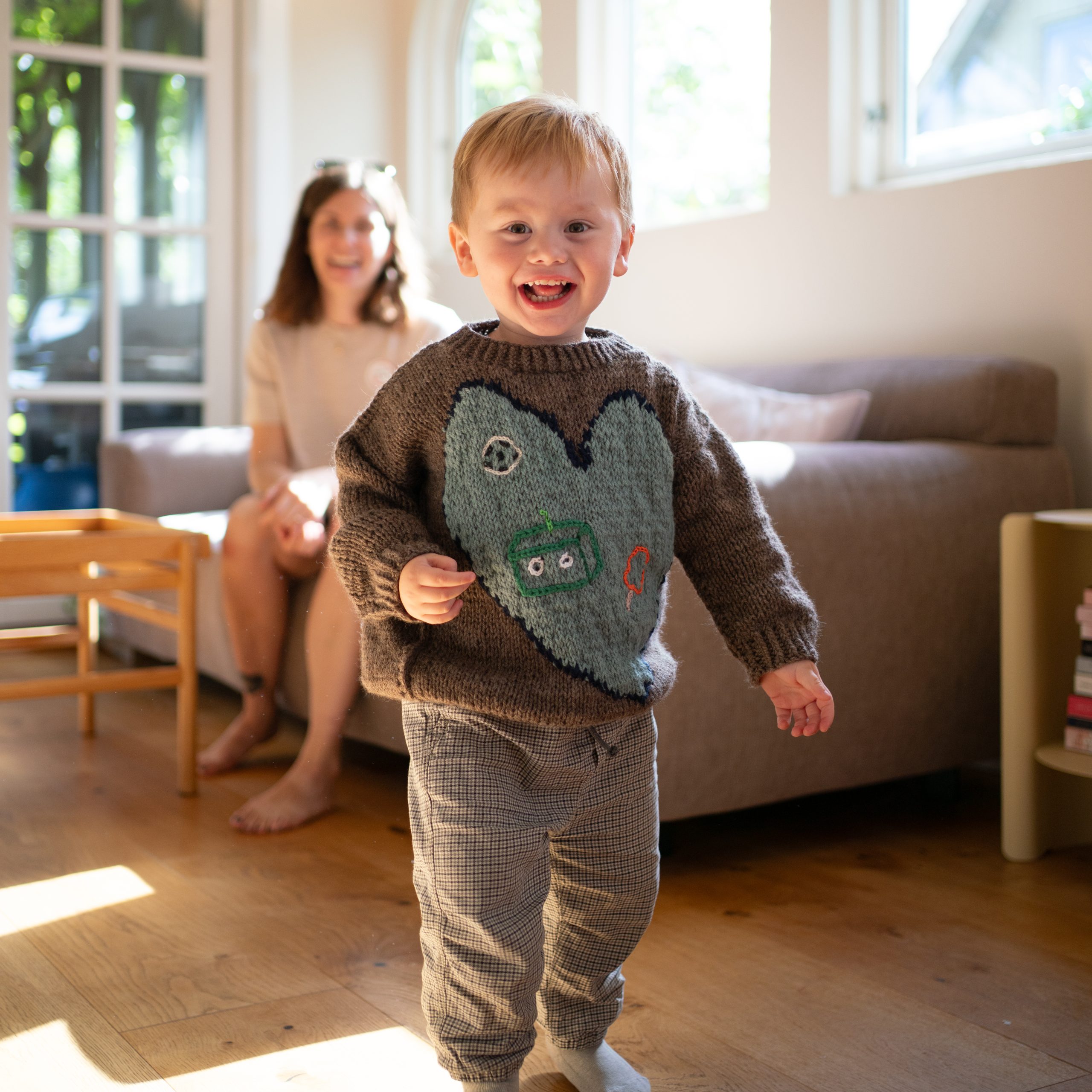 DEL DIT HJERTE SWEATER - STRIKKEOPSKRIFT (børn) - Billede 2